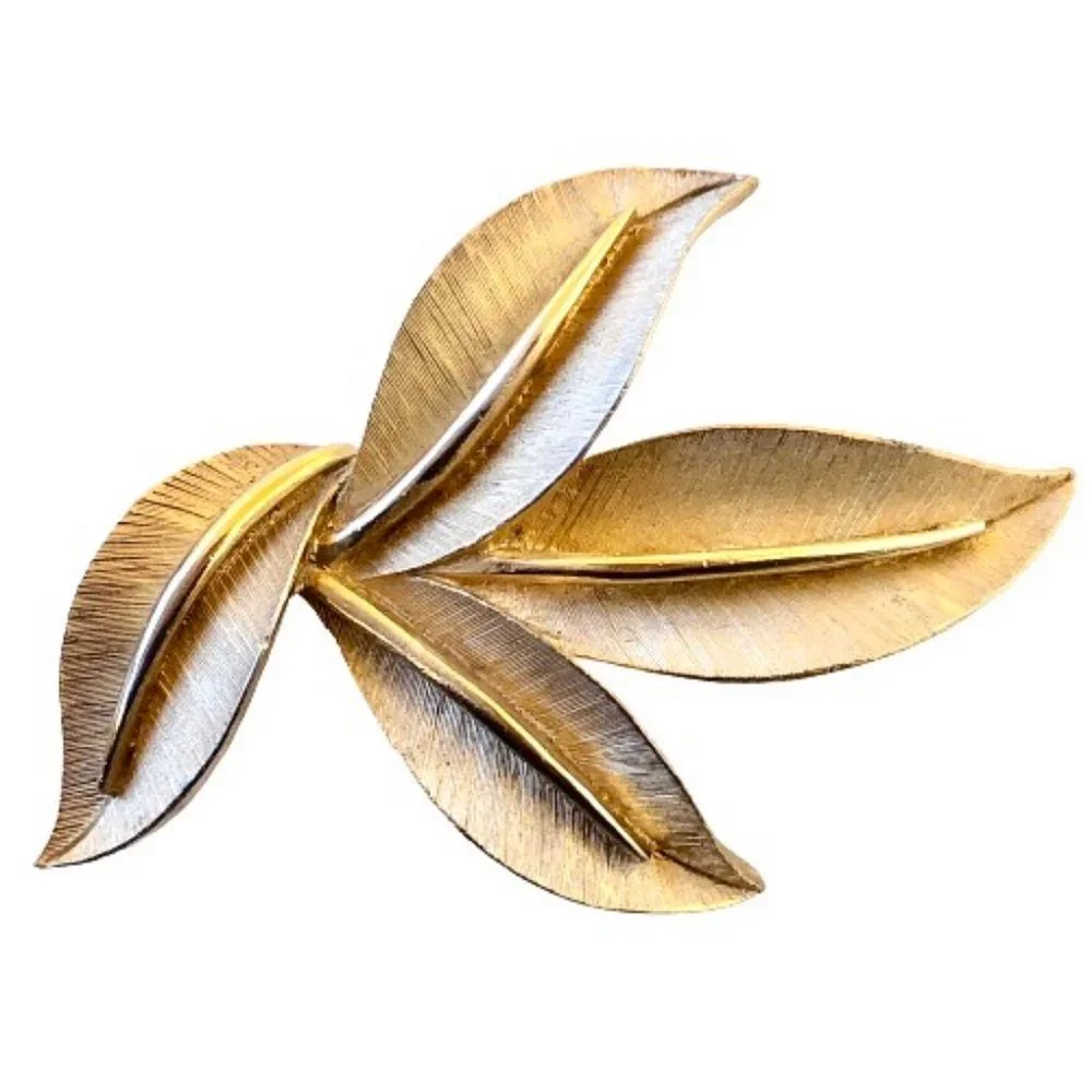 Crown Trifari Brushed Textured Brooch Gold Tone Vintage Signed
